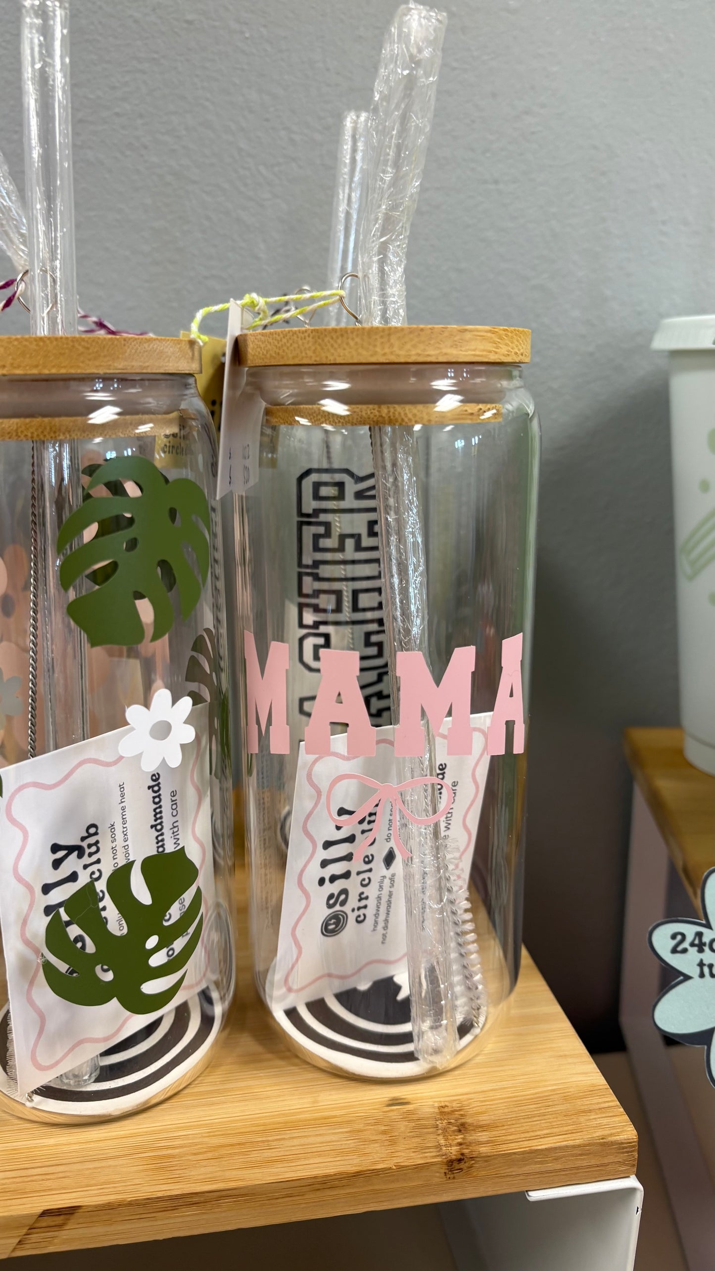 Mama Bow Glass Cup- 20oz